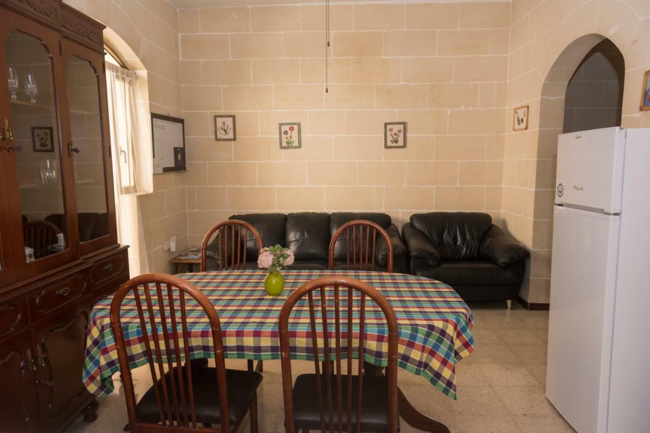 Acomodation House Kavarna Xagħra Εξωτερικό φωτογραφία